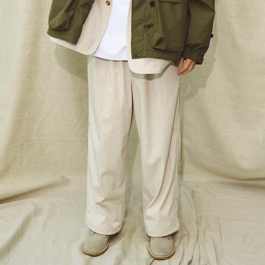 现货DAIWA PIER39 Tech Easy 2P Trousers Twill抽绳休闲裤22SS 激安で通販 DAIWA PIER39 TECH EASY TROUSERS POLY ワークパンツ/カーゴパンツ
