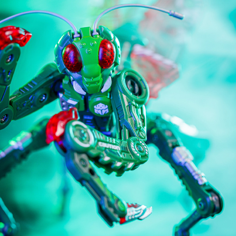 52toys MONSTERS CASKET MANTIS Mantis Collectors New Products Series Universal Casket Deformation Toy Assembly Model Machine Chia Model