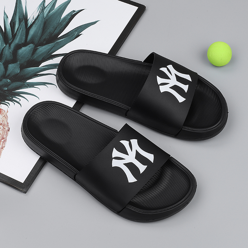 Trendy Brand Oversized Slippers for Outdoor Wear, Versatile for Men, Sizes 45, 46, 47, Suitable for Indoor and Home Use, Non-Slip Eva Sandals