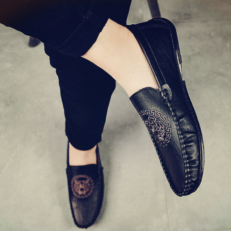 Doudou shoes men's shoes spring lazy leather shoes men's casual shoes men's Korean version of the trend driving shoes men's trendy shoes England