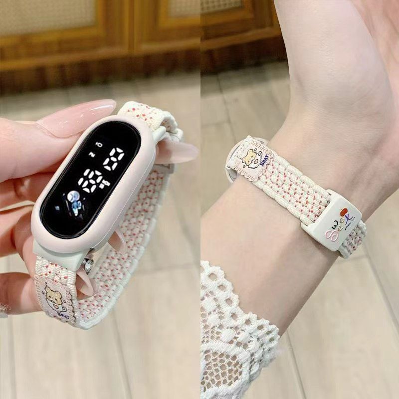 Watches for Women, Kidsren's Niche Design, High-Looking, Fashionable and Cute, Luminous Digital Watches for Junior High School Girls, Elementary School Students Watches for Women, Kidsren's Niche Design, High-Looking, Fashionable and Cute, Luminous Digital Watches for Junior High School Girls, Elementary School Students