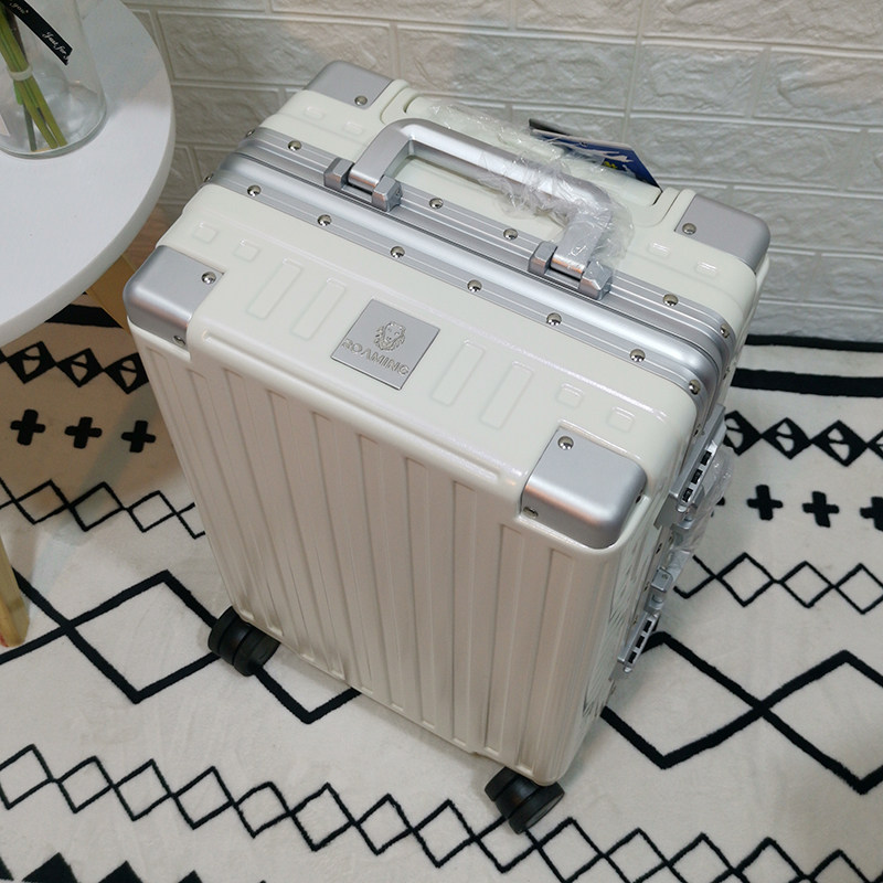 Exported to Japan roaming luggage strong and durable aluminum frame mute wheel trolley case boarding case suitcase for men and women