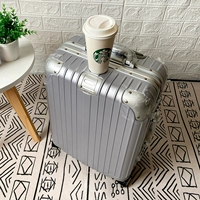 Серебристая алюминиевая рама [текстурированная матовая поверхность]