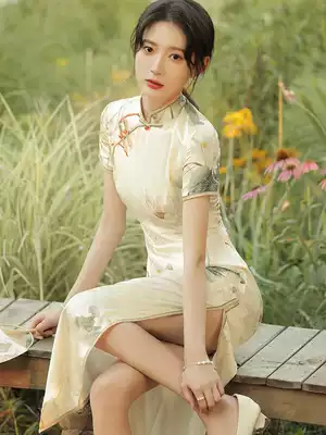 Long version of high-end cheongsam young girl 2021 New retro modified dress Chinese style French summer
