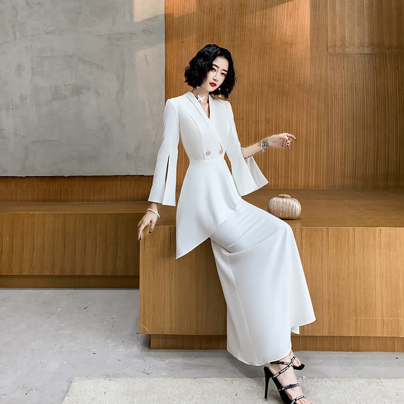 White Evening Dress for Women 2026 New Style Banquet Elegant Fishtail High-End Slimming Annual Meeting Host Classy