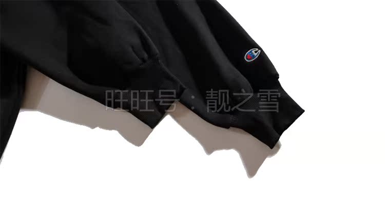 Sweatshirt homme CHAMPION   - Ref 3127426 Image 44