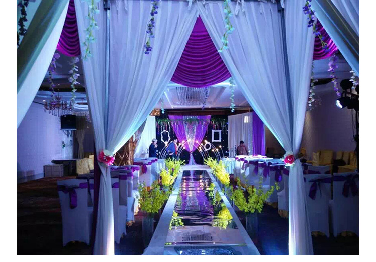 Wedding gương đứng về phía thảm được cắt dày giấy bóng loáng gương vàng sáng bóng gắn liền với giai đoạn kết hôn đám cưới thảm - Thảm thảm trải ghế sofa