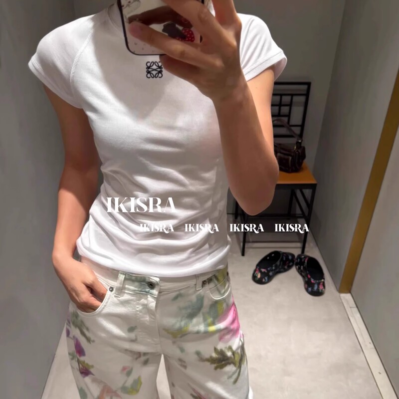 The Same Style as the Blogger! Highly Recommended! 25-7 Summer Right-Angled Shoulder Short-Sleeved Women's Embroidered Pattern Slimming Look T-Shirt