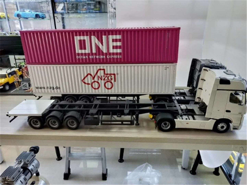 NZG 1:18 Benz ActrosFH25 mop head dedicated transport drag hanging container truck model