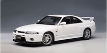 Alto 1:18 AUTOart is suitable for Nissan GT-R (R33) V-SPEC white car model