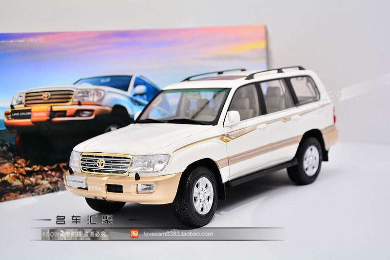 Original factory 1:18 suitable for Toyota Land Cruiser Cruiser LC100 car model