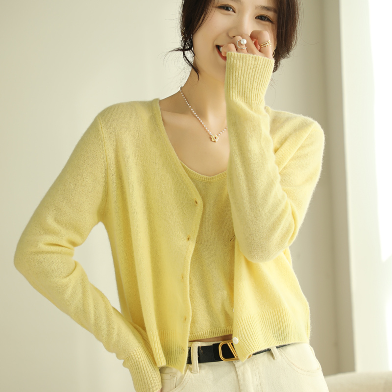 Good-Looking Candy-Colored 100% Cashmere V Neck Cardigan for Women, Short, Slightly Loose, Spring, Summer and Autumn Long-Sleeved Cashmere Cardigan