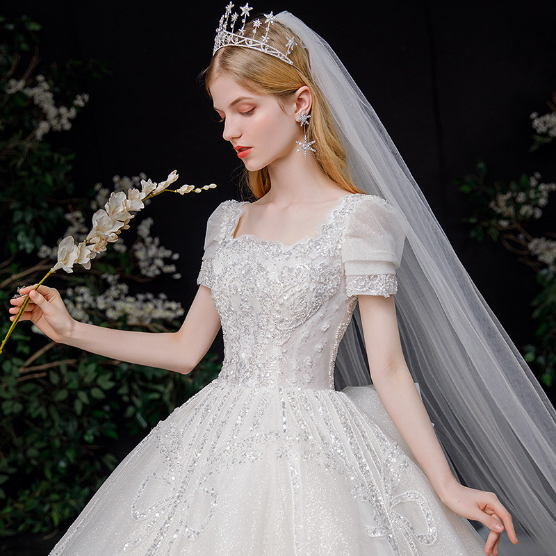 Main dress dress 2022 new small - sized bride drag tail high court bubble bubble cuff heavy woman