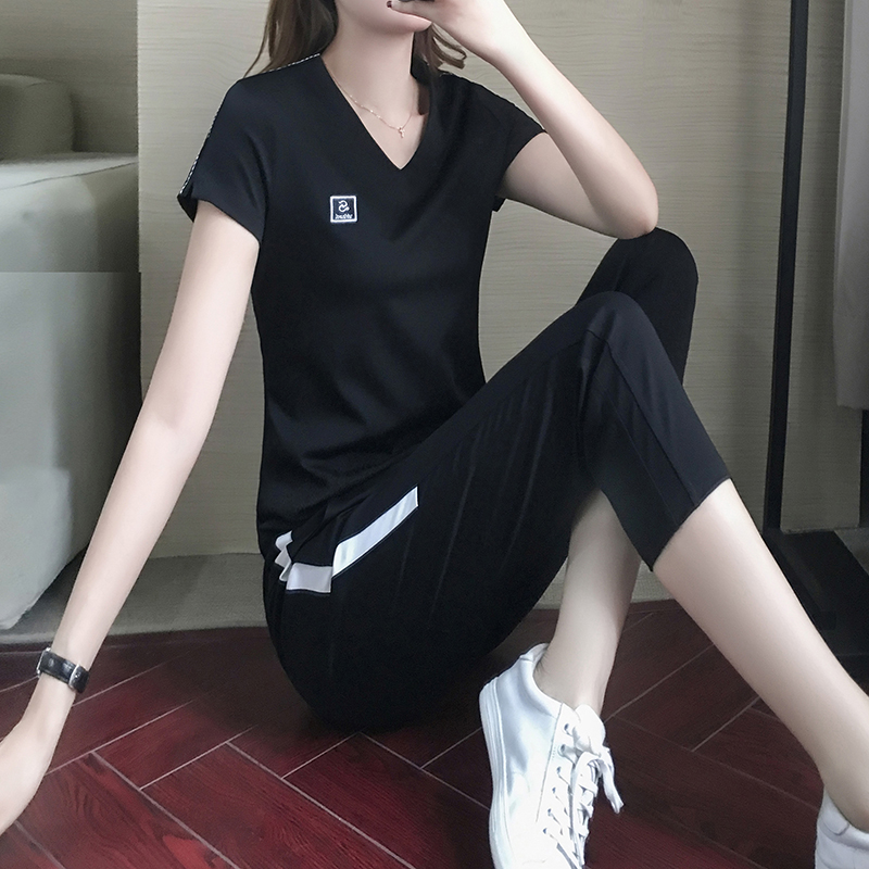 Casual Sports Suit Lady Summer Loose Fashion Designer Slim short sleeve ice silk Seven Pants Running two sets