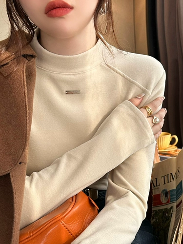 Двусторонная бархатная приятная телу утепленная футболка, высокий воротник, изысканный стиль