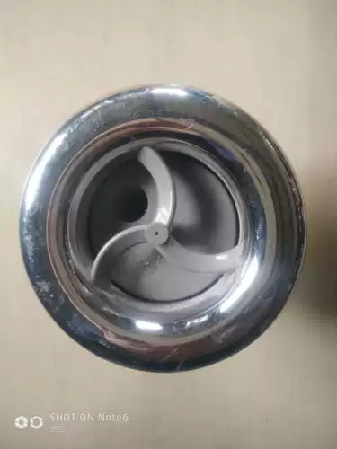 Бассейн, занимаясь серфингом боковой выходы с брызги в ванной из воды из воды в нижней части выключателя пузырька воздуха - аксессуары