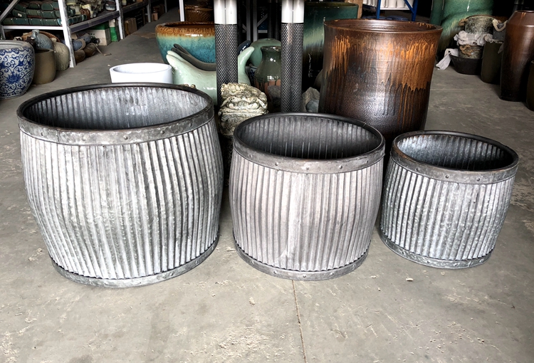 Foreign Trade Export Original Single Retro Iron Art Made Old Vertical Stripe Set Three Large Belly Drum Basin American Countryside Iron Art Barrel