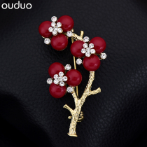 Korean high-grade red flower corsage fashion plum brooch female art vintage coat with accessories sweater pin