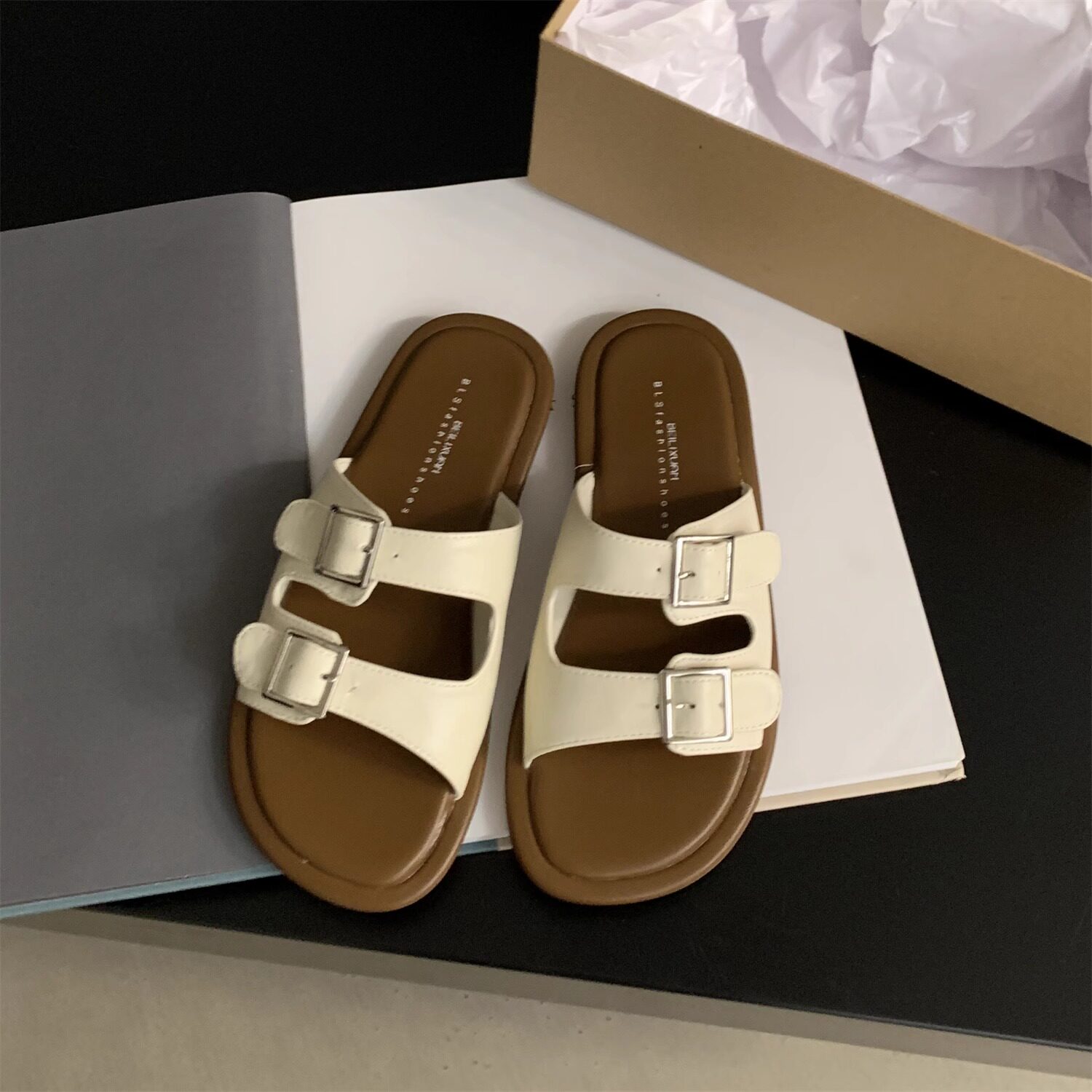 шлёпанцы birkenstocks拖鞋女士夏季外穿2025新仙女风格与裙子平底沙滩凉鞋海滨凉鞋 Favlillian