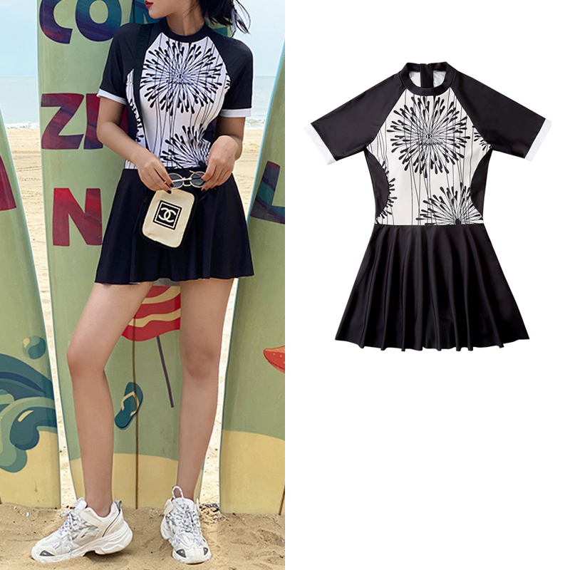 New in Swimming Clothes Superior Summer Conservative Skin Dress Connected Short Sleeve Bubble Spa Swimsuit