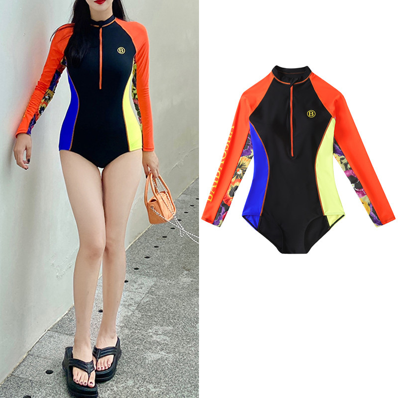 Diving Suit With Swimsuit Woman Long Sleeve Sunscreen Surf Sportswear Sport Sexy Triangle Jellyfish slim and conservative swimsuit