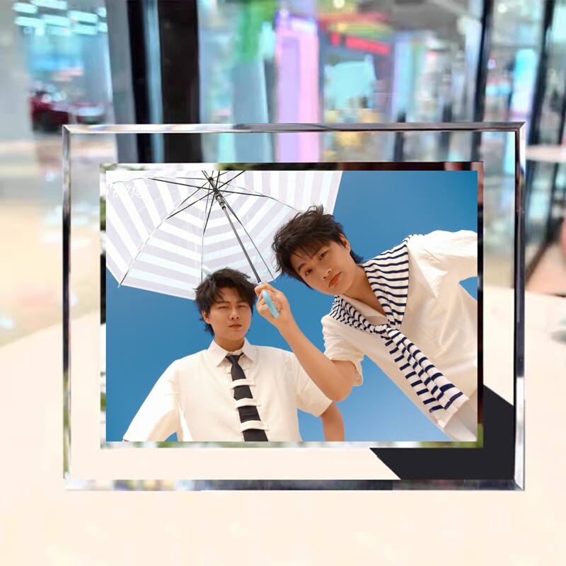 Double High Crystal Glass Photo Frame Stand, Same Style as Surrounding Models, Photo Display Stand, Birthday Gift Double High Crystal Glass Photo Frame Stand, Same Style as Surrounding Models, Photo Display Stand, Birthday Gift