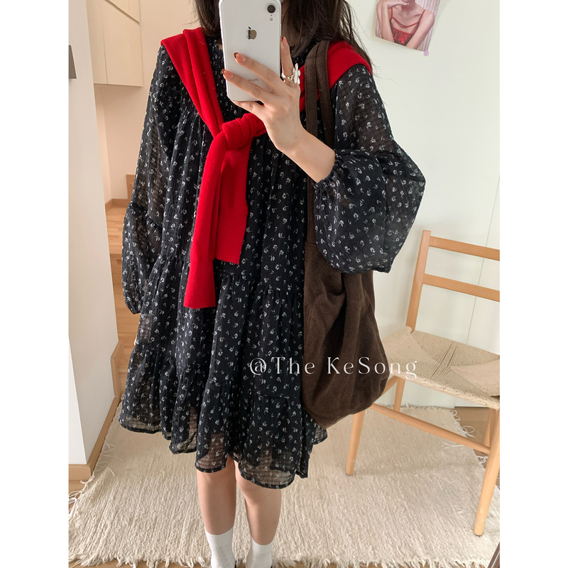 Yueen Oni Lace-Up V-Neck Floral Dress, Age-Reducing Korean Style Black Design Long-Sleeve Dress for Women~