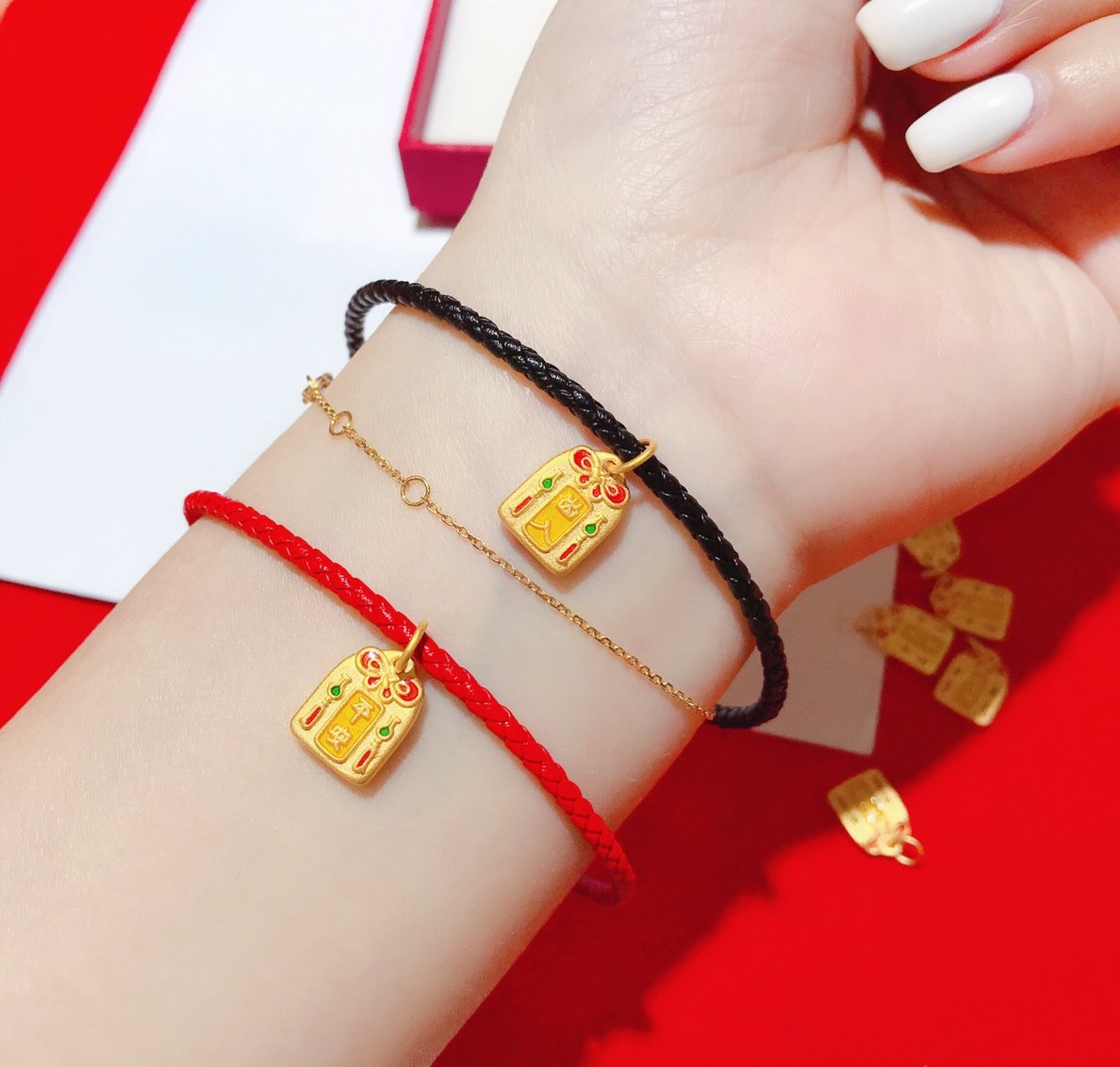 This life-year foot gold 999 pure gold enamel baking varnish access to the safe and long life lock hand card gold pendant woven handmade