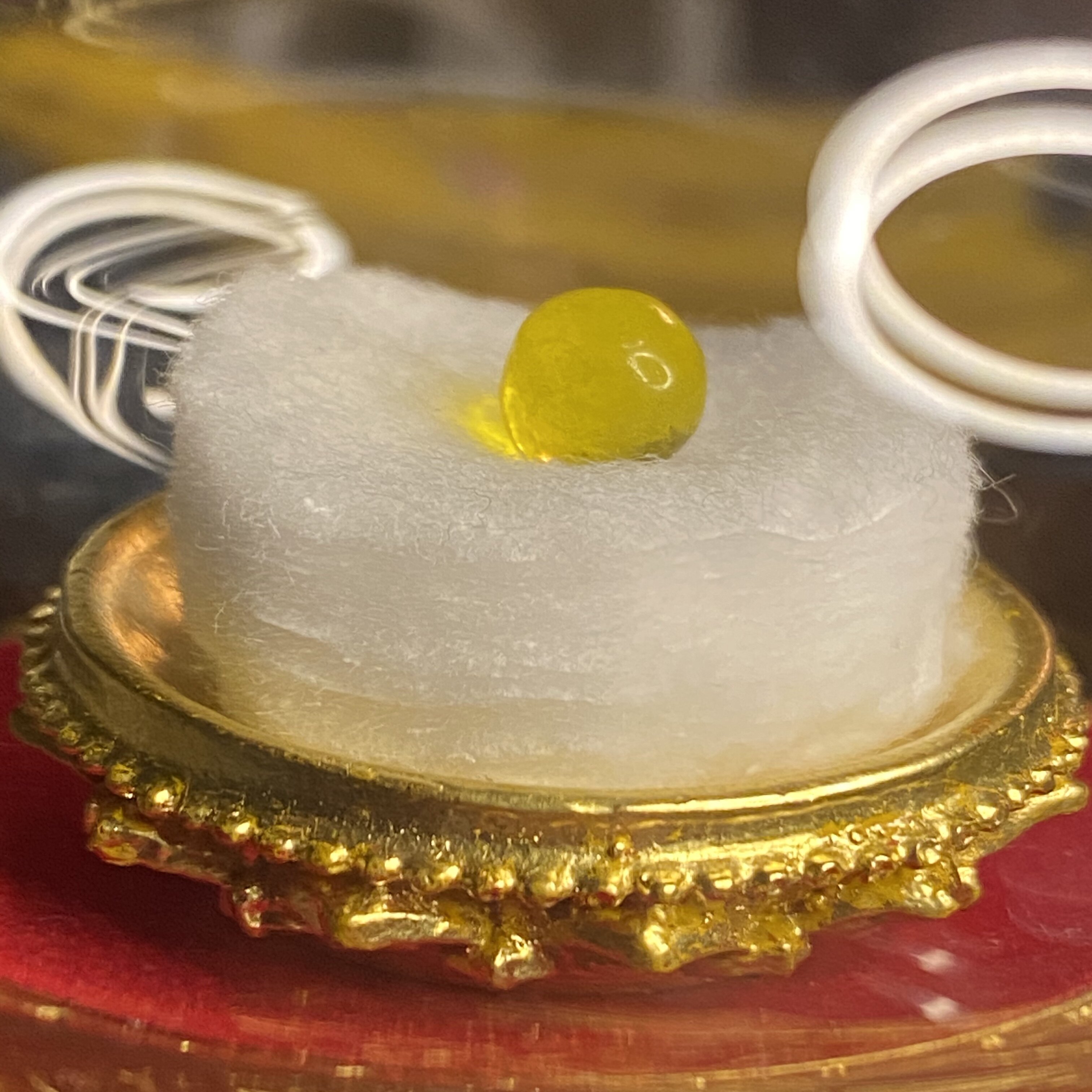 Sakyamuni Buddha Seven colorful large stones for the Schleitättgäu Box Size 6-8mm (yellow)