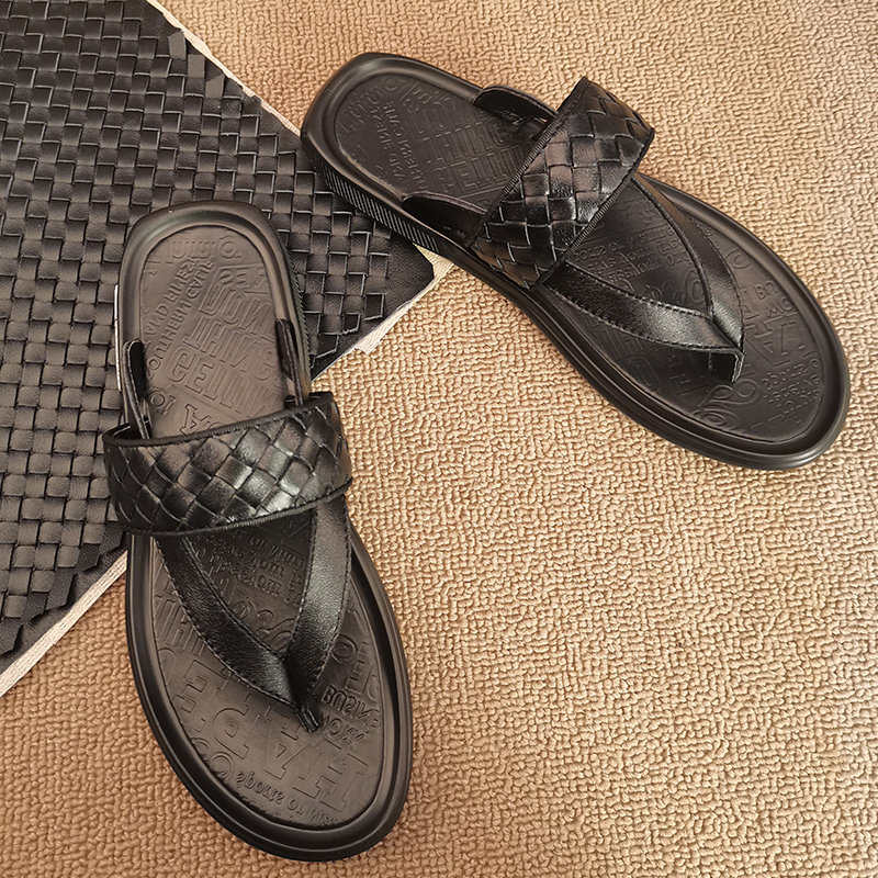 The human slippers 2022 new slippers summer anti - slippers weaving trend outside outdoor angle drag male