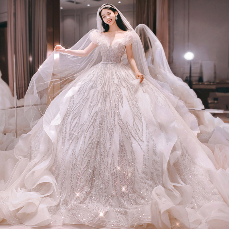 One-shoulder French fugitive princess light wedding dress 2022 new bridal main yarn dress high-quality texture large size trailing tail