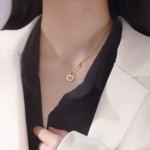Ожерелье с буквами, небольшая дизайнерская цепочка до ключиц, подвеска, легкий роскошный стиль, серебро 925 пробы, популярно в интернете