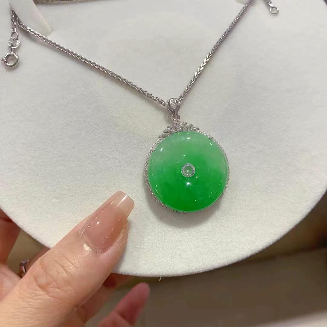 Серебряное ожерелье s925银镶嵌天然a货翡翠绿金枝玉叶叶子吊坠女款时尚镀白金锁骨炼