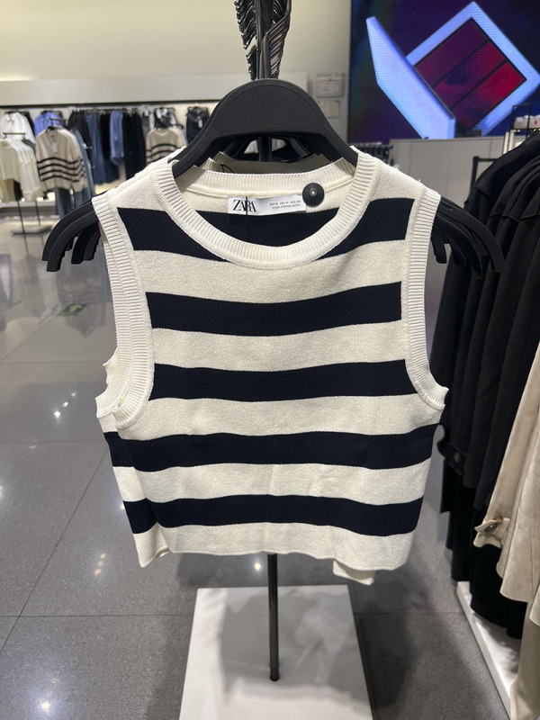2025 Spring New Fashion Versatile Basic Short Knitted Vest Base Layer Top for Women 3519030 066
