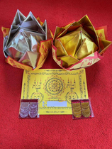 Thailands special amulets for sale in Bangkok Wat Na Kun Gold and Silver Lotus October 9