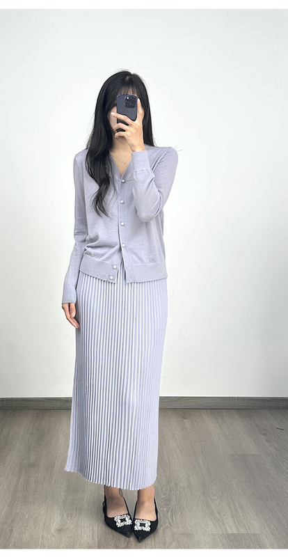 [Hot-Selling Item] Consinee 2/48 Count Worsted 100% Cashmere Plain Weave High-Quality Pearl Button Knit Jacket