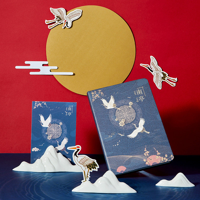 Chinese style photography props Chinese style national tide retro cosmetics product shooting ornaments cloud pattern crane New Year photo