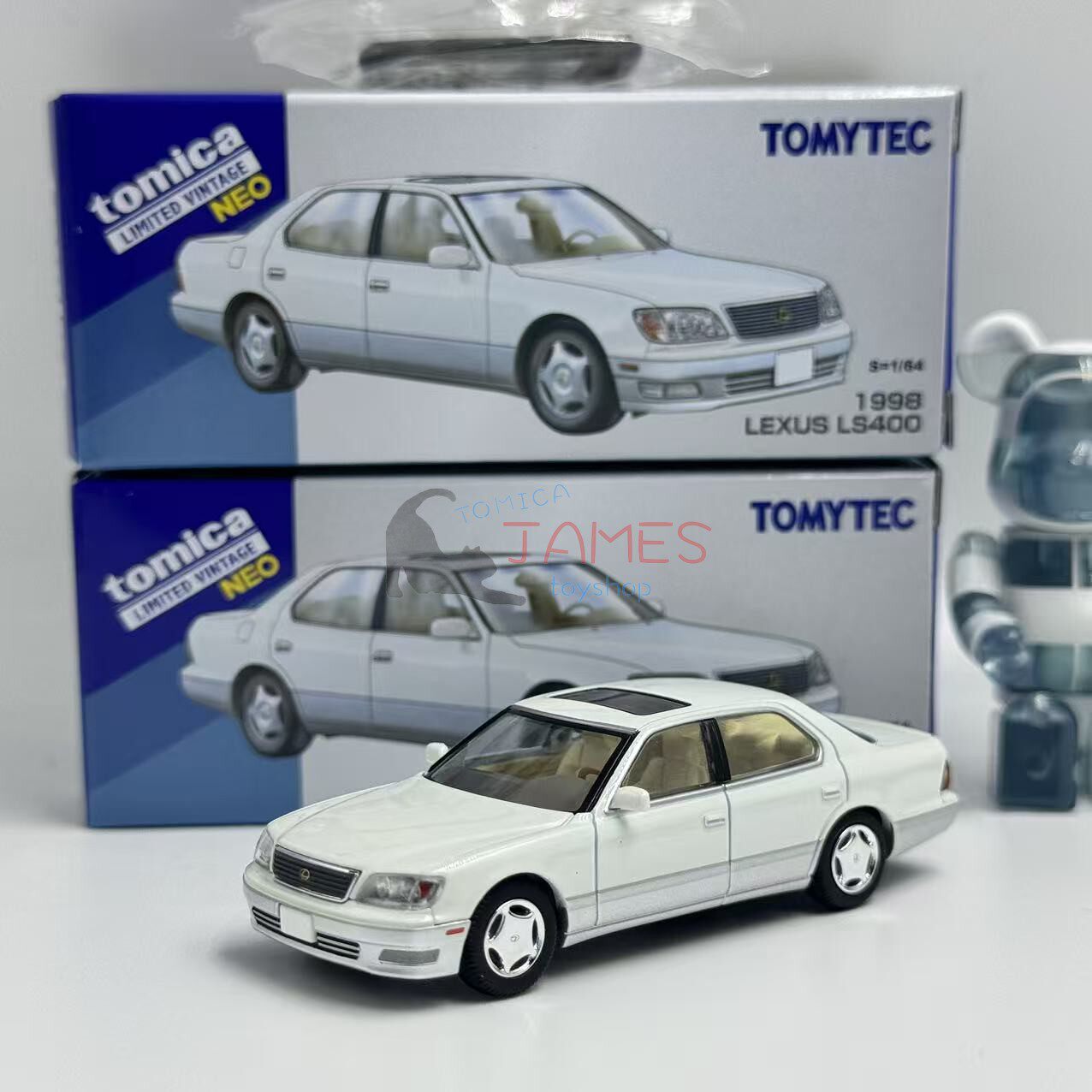 26年2月TOMYTEC TLV LV-N 1998 LEXUS LS400 (WHITE/ SILVER)白银