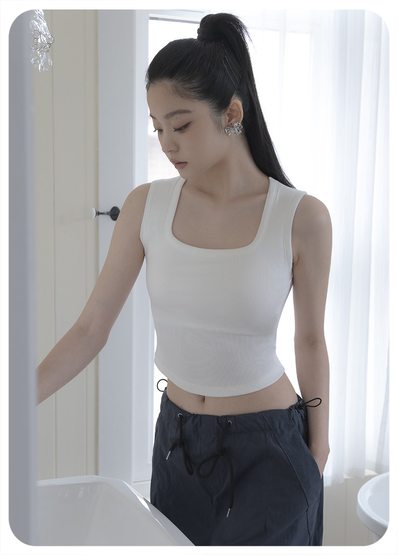 Топы/майки 莱赛尔天丝方领吊带背心女带胸垫夏外穿2026新款内搭工字低领上衣