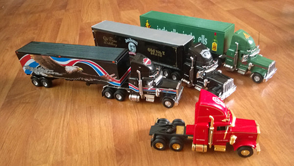 Модель машины 火柴盒matchbox ks 系列36车 peterbilt kenworth mack daf..
