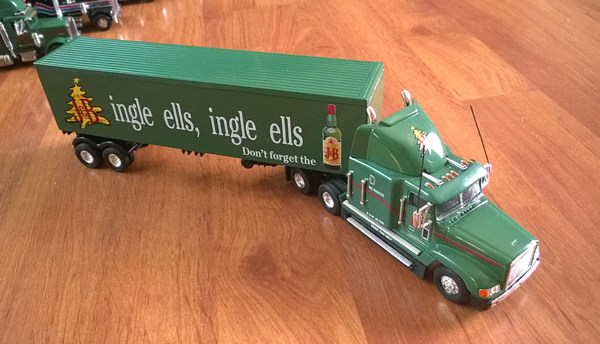 Модель машины 火柴盒matchbox ks 系列36车 peterbilt kenworth mack daf..