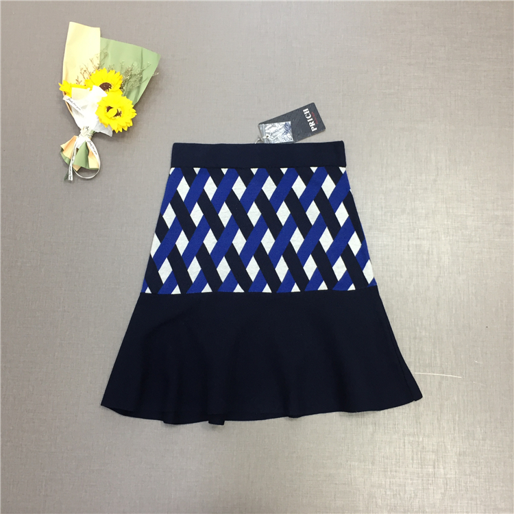 Attachment-owned P series PRWK63821M Fashion hit Pink Plaid with slim half-body dress Hip Short Skirt