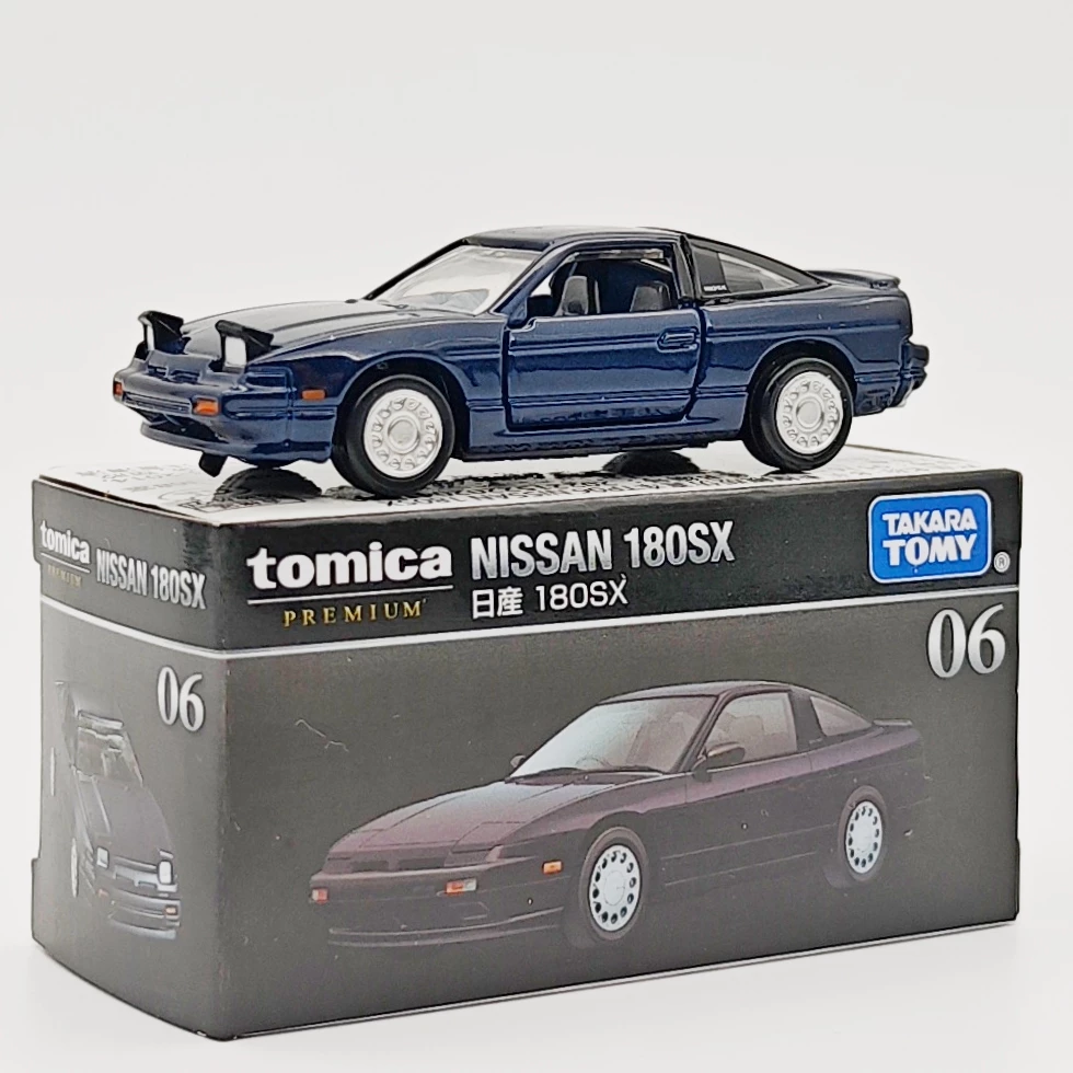 Эталонная коллекционная модель автомобиля спортивного класса Domi Card Black Box Alloy Simulation Lamborg GTR