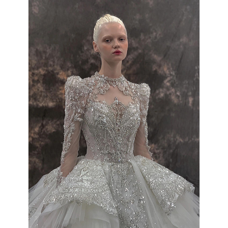 Six -year -old shop four colors of Lebanese bride's main wedding dress 2021 new court style French high -end summer big drag tail small autumn Six -year -old shop four colors of Lebanese bride's main wedding dress 2021 new court style French high -end summer big drag tail small autumn