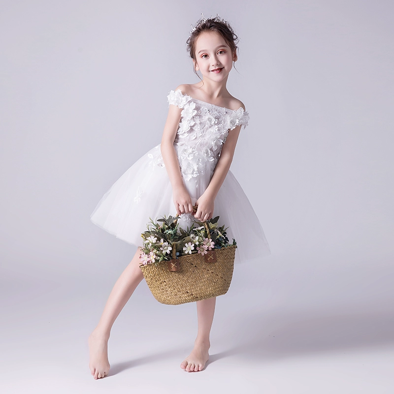 Cô gái Word Shoulder White Dress Sinh nhật công chúa Puffy Dress Trẻ em Hiển thị Chủ nhà nhỏ Trang phục Trang phục Hoa cô gái - Váy trẻ em