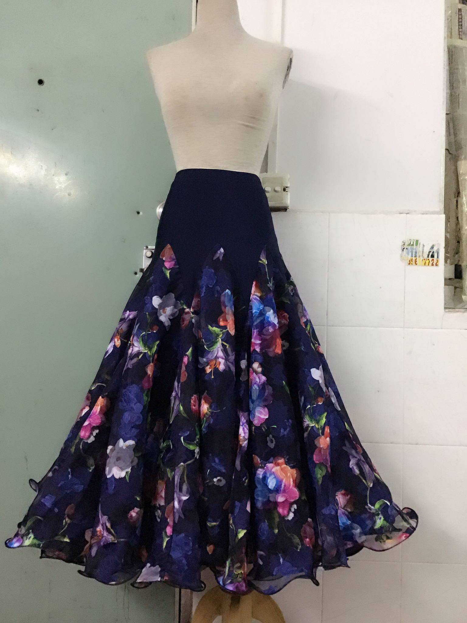 New bookings for Morden Dance Social dance Giant Pendulum Skirt Women Adults Waltz National Standard Dance Performance Practice Dresses