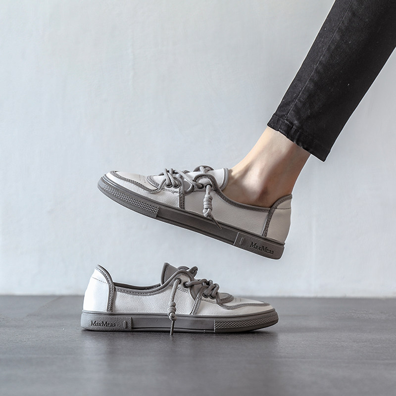 Fried Street Style INS Style A D Hepburn~ 2022 Small White Shoes Women's Thick Bottom Breathable Hat Versatile Shows Small Feet