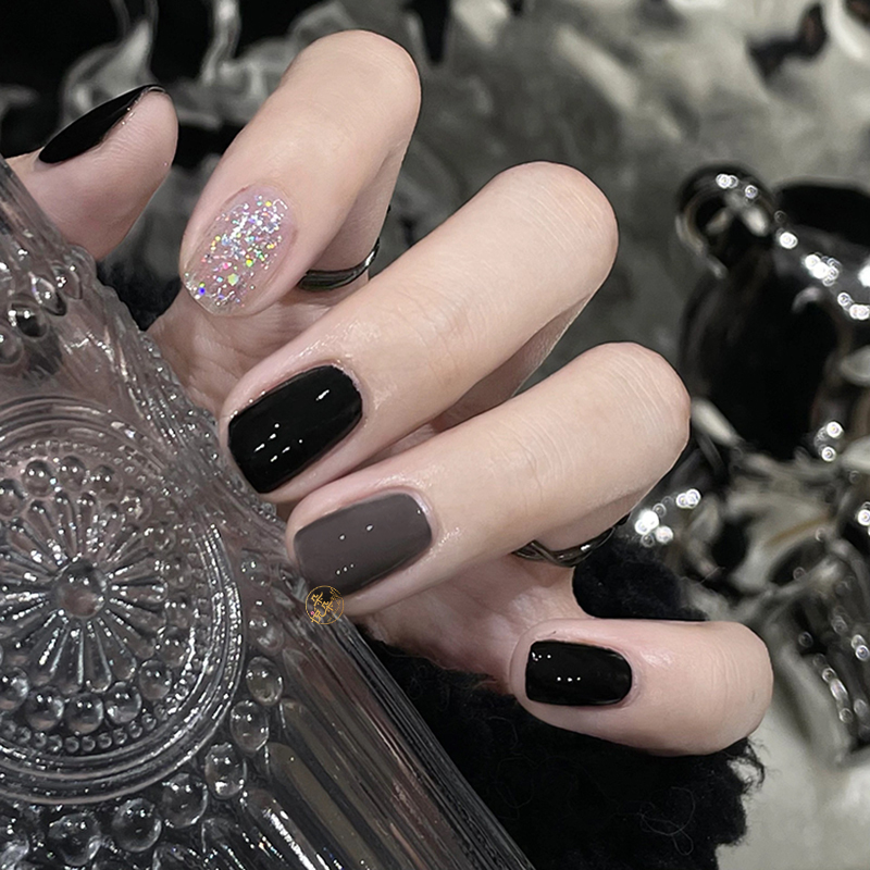Short Press-On Nails in White, Black, Gray, Color-Blocked, Fine Glitter, Ab Color, Square-Shaped Nail Tips, Finished Fake Nails