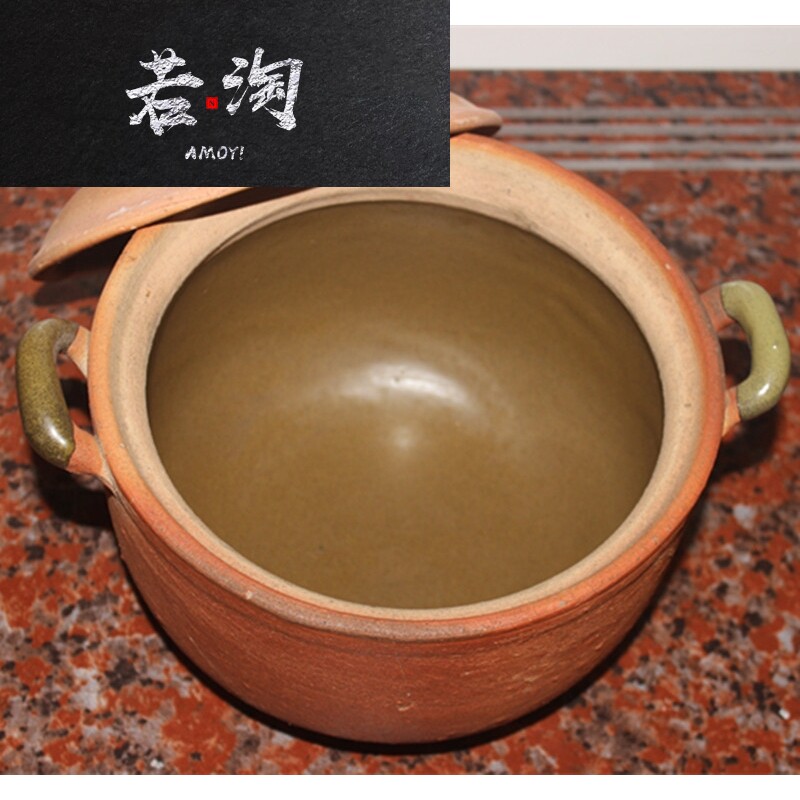 Handmade clay casserole Ceramic crock Traditional old-fashioned stew pot Soup porridge casserole Home soil pot cover