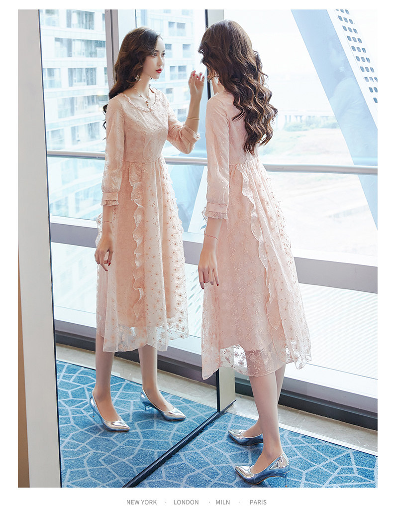 JOLOYUM 娇莲本雅 18秋季新款 绣花蕾丝中长款连衣裙 慵懒风chic长裙 天猫优惠券折后￥159包邮（￥179-20）